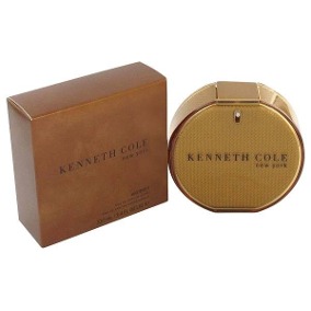 Trouvez votre parfum a rebais sur Le Royaume du parfum. Sélection exclusive de parfums designers authentiques et 100% originaux. Profitez des meilleures offres et des prix imbattables au Canada sur toute notre collection. Expédition rapide garantie par Le Royaume du Parfum.